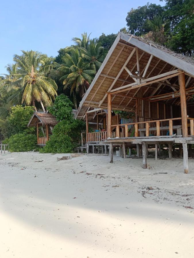 Amfriwen Homestay Yennanas Besir Extérieur photo