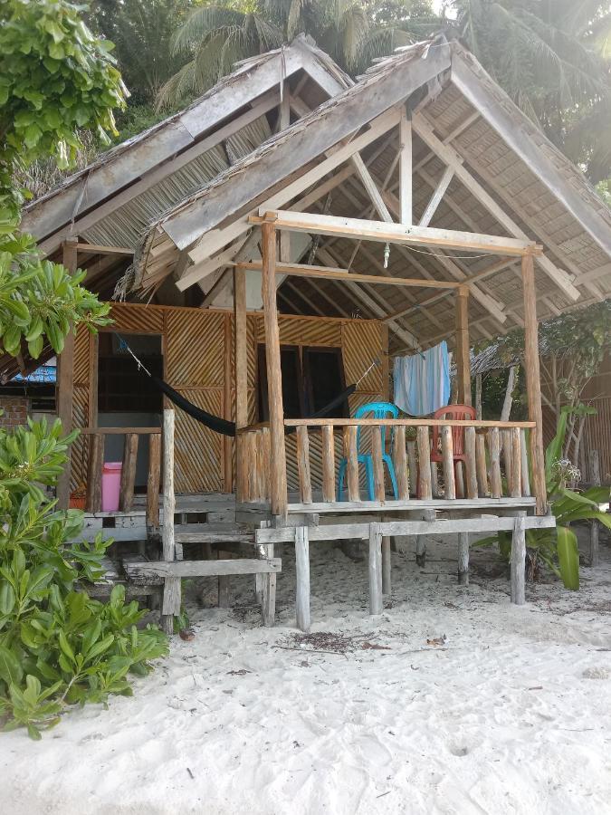 Amfriwen Homestay Yennanas Besir Chambre photo