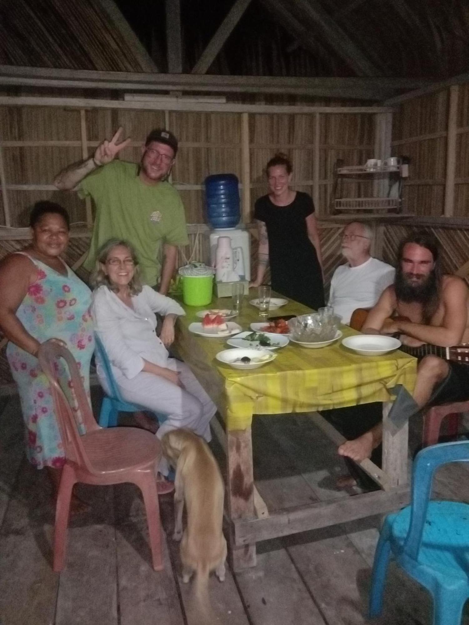 Amfriwen Homestay Yennanas Besir Extérieur photo