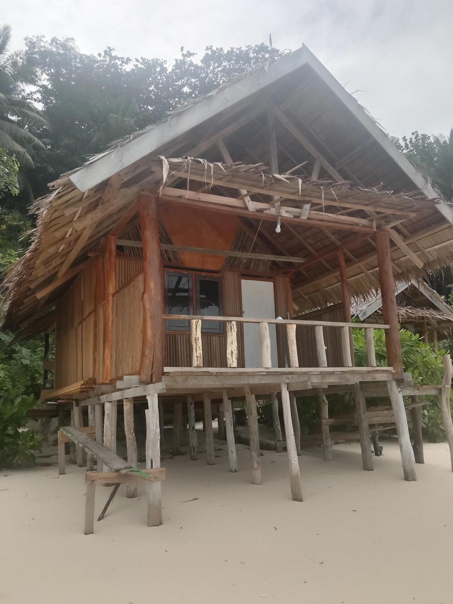 Amfriwen Homestay Yennanas Besir Extérieur photo